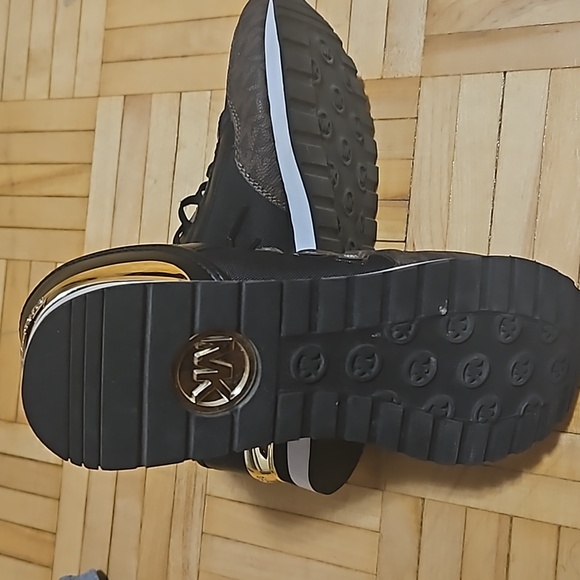 Michael kors sneakers - Picture 3 of 3